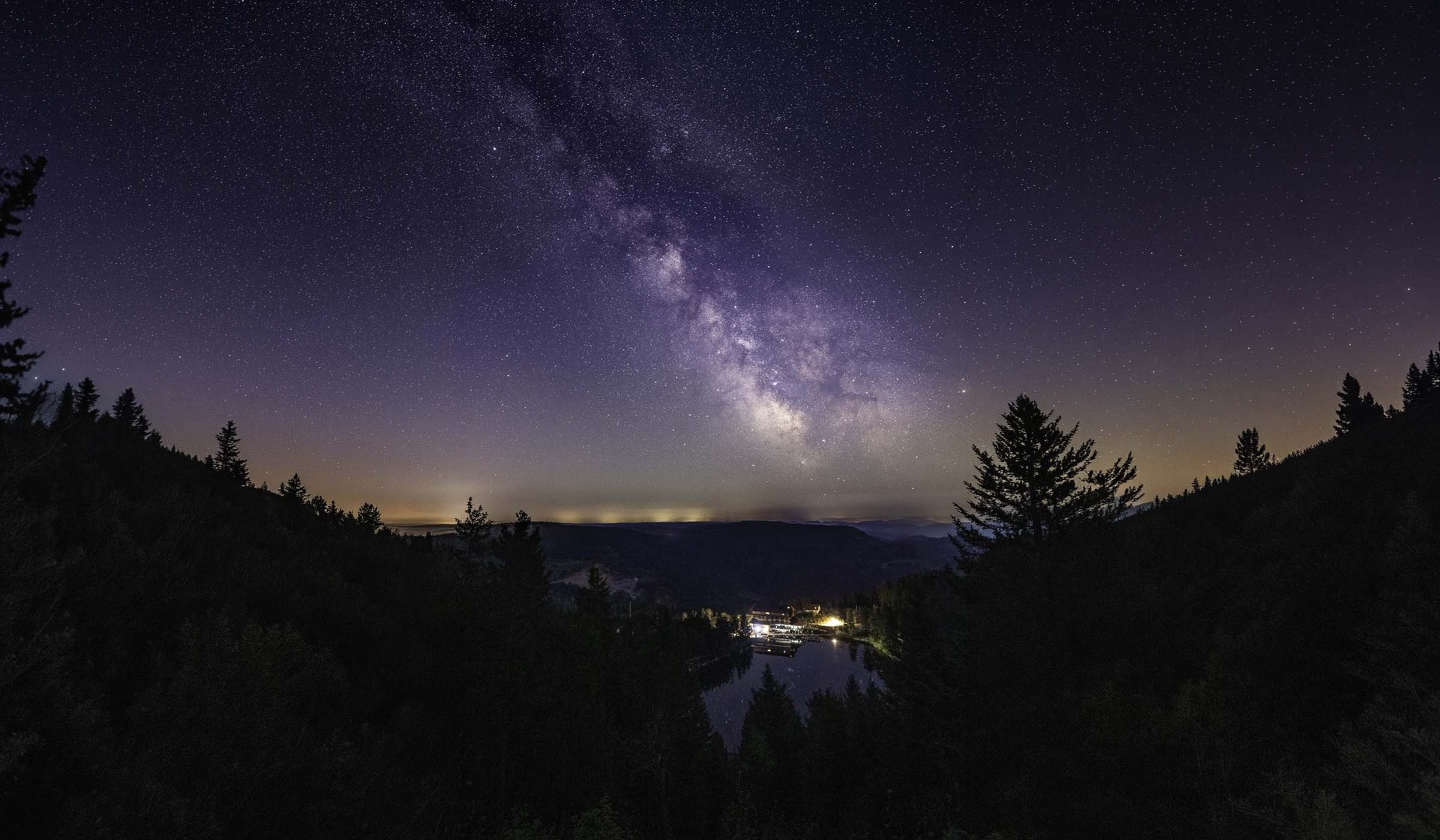 Milchstraßenband über dem Schwarzwald, Nacht-Workshop Astrofotografie mit René Paschold